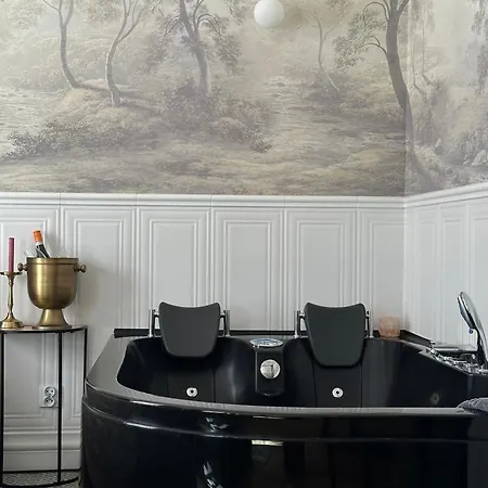 Jacuzzi #2 - Relax Апартаменты *