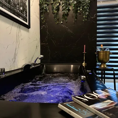 Apartment Jacuzzi #2 - Relax *